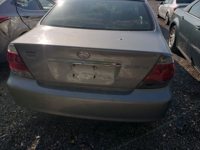 2005 TOYOTA Camry photo 5 of 7