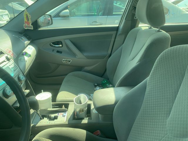 2009 TOYOTA Camry photo 2 of 4