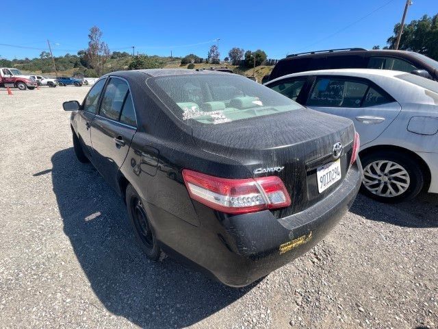 2011 Toyota Camry photo 2 of 5