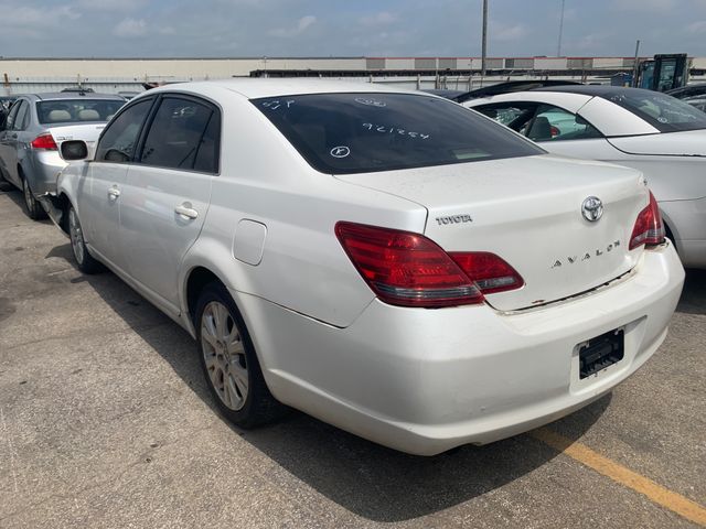 2008 TOYOTA Avalon photo 6 of 7