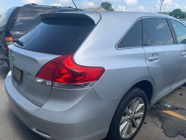 2011 TOYOTA Venza photo 5 of 6