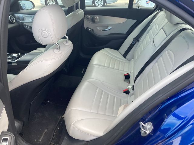 2018 Mercedes-Benz C-Class photo 8 of 11