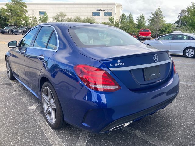 2018 Mercedes-Benz C-Class photo 2 of 11