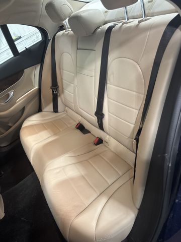 2016 Mercedes-Benz C-Class photo 7 of 8