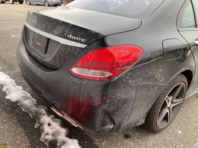 2016 Mercedes-Benz C-Class photo 4 of 13