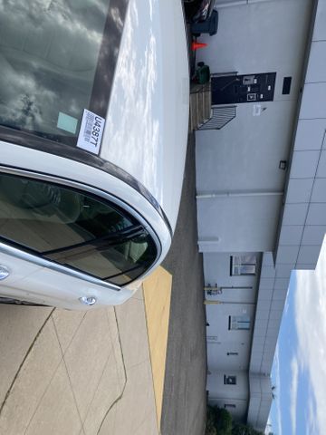 2017 Mercedes-Benz C-Class photo 6 of 11