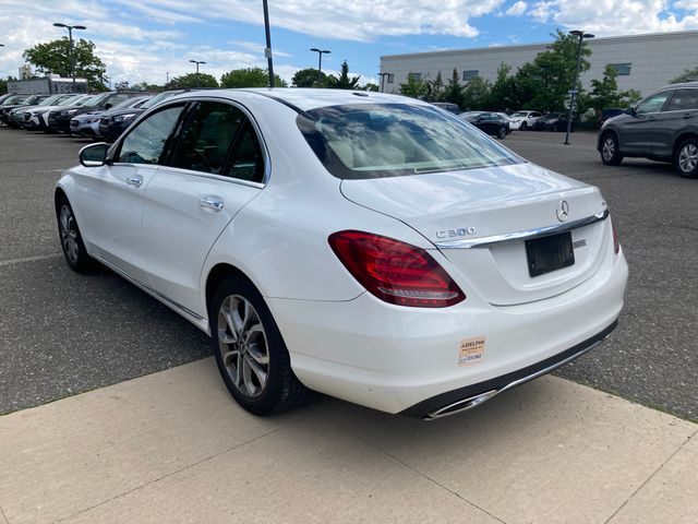 2017 Mercedes-Benz C-Class photo 2 of 11