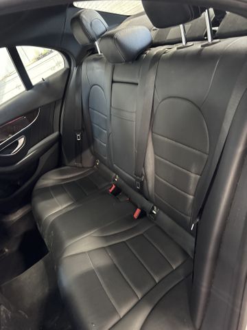 2018 Mercedes-Benz C-Class photo 7 of 8