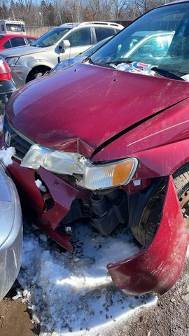 2004 HONDA Odyssey photo 4 of 9