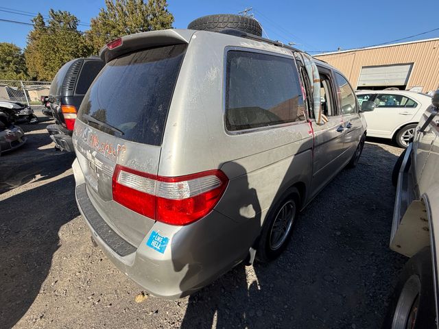 2006 HONDA Odyssey photo 4 of 8