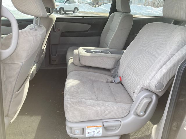 2012 Honda Odyssey photo 12 of 15