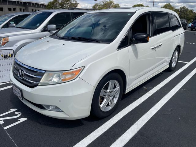 2013 Honda Odyssey photo 1 of 14