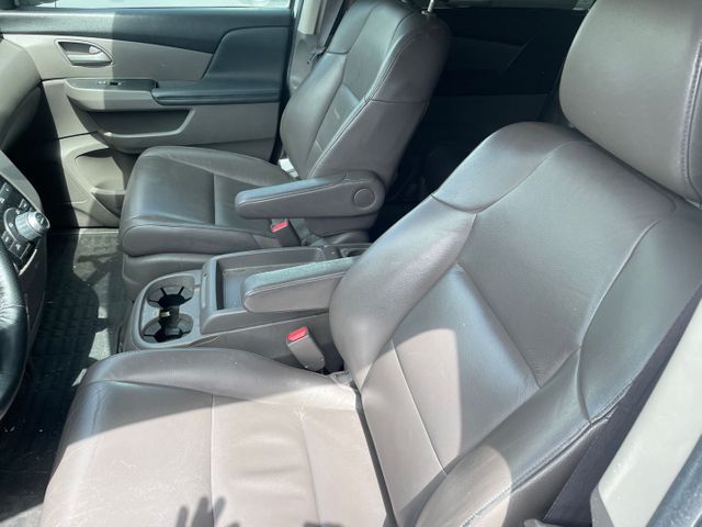 2013 Honda Odyssey photo 12 of 14