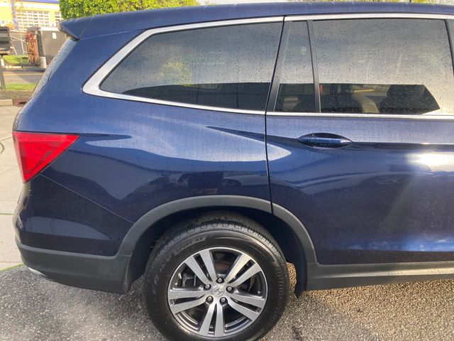 2018 Honda Pilot photo 5 of 14