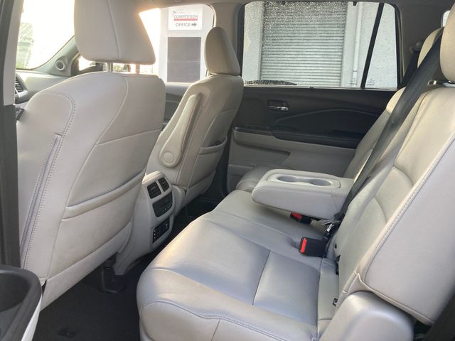 2018 Honda Pilot photo 10 of 14