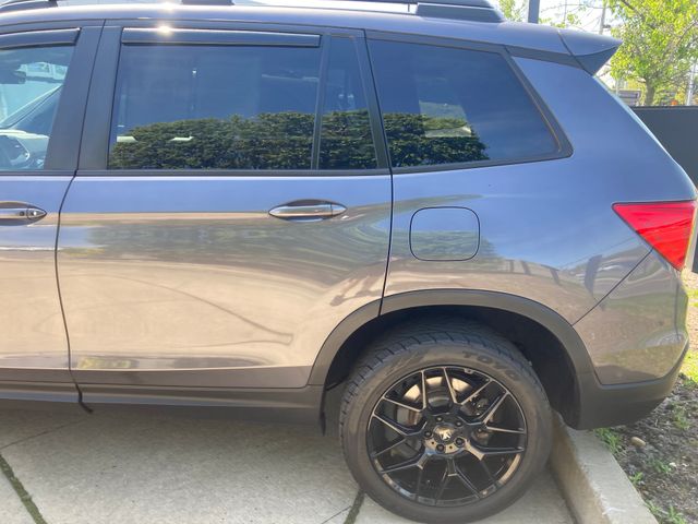 2021 HONDA Passport photo 3 of 14