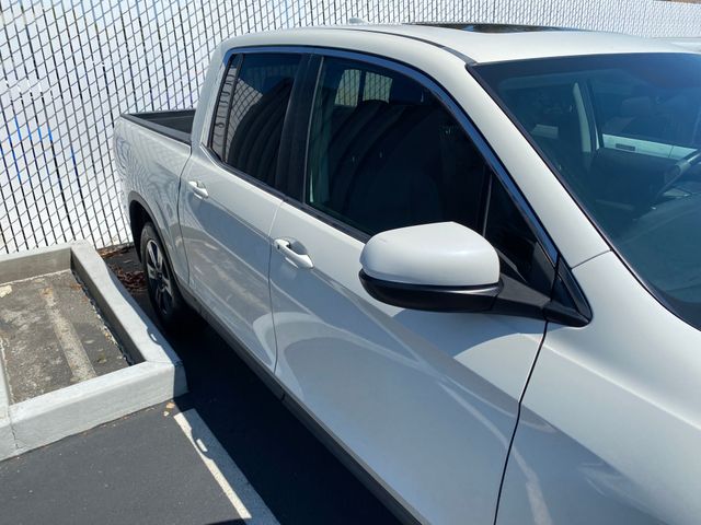 2019 HONDA Ridgeline photo 12 of 19