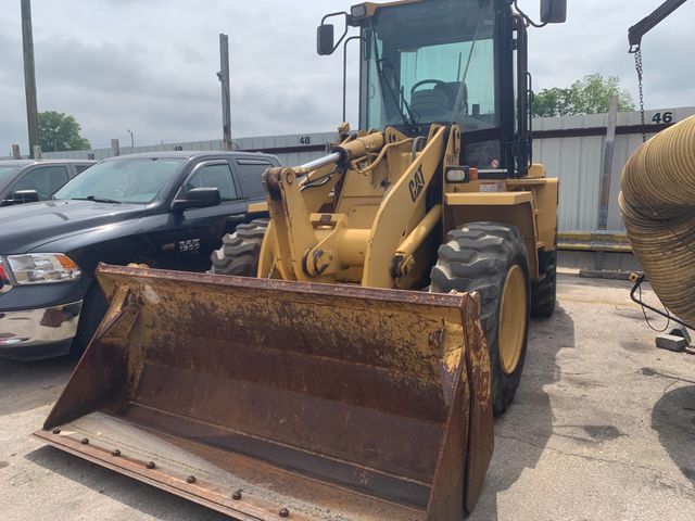 CAT 914G photo 1 of 6