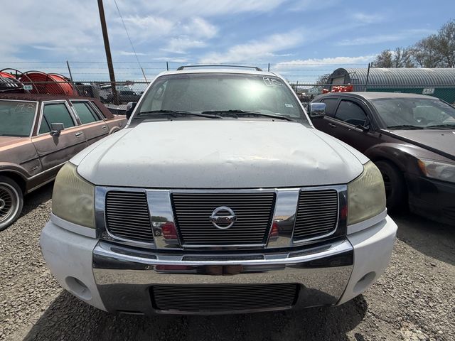 2004 NISSAN Armada photo 2 of 9
