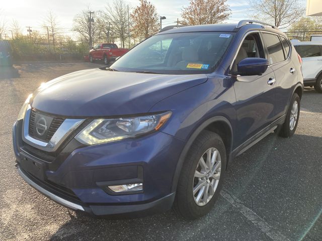 2017 Nissan Rogue photo 1 of 14