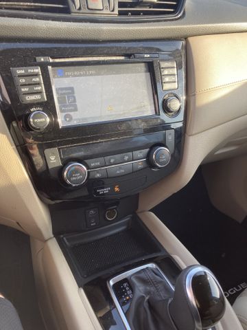 2017 Nissan Rogue photo 14 of 14