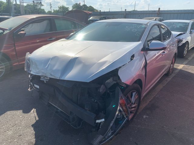 2019 HYUNDAI Elantra photo 1 of 4