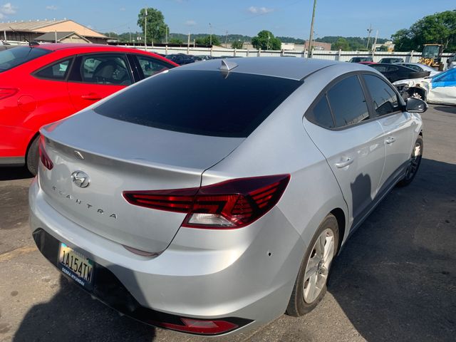 2019 HYUNDAI Elantra photo 3 of 4