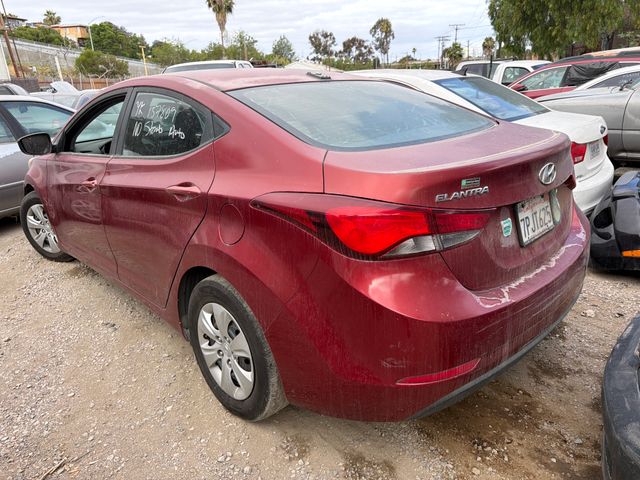 2016 Hyundai Elantra photo 2 of 5