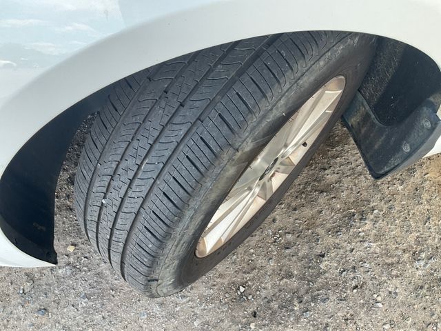2015 HYUNDAI Sonata photo 8 of 12