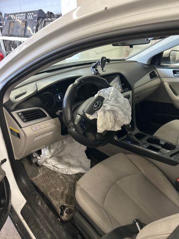 2015 HYUNDAI Sonata photo 5 of 6