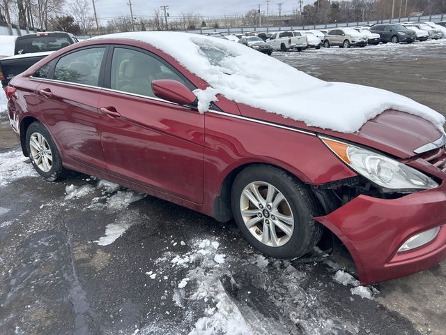 2013 HYUNDAI Sonata photo 2 of 4