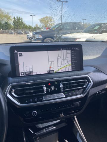 2022 BMW X3 photo 13 of 15