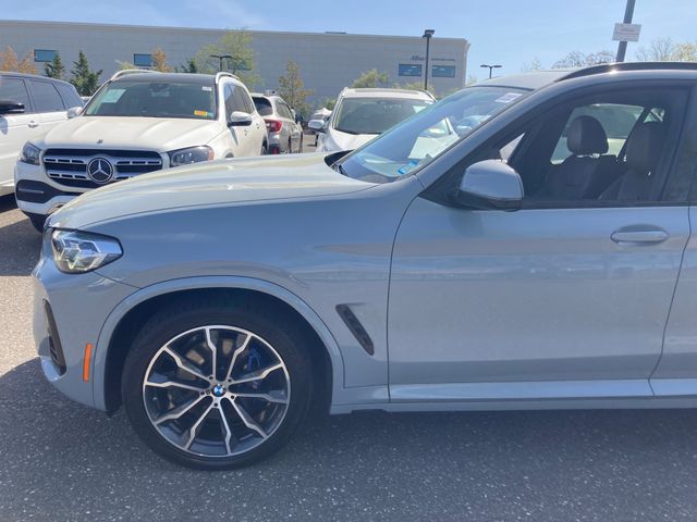 2022 BMW X3 photo 2 of 15