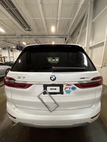 2020 BMW X7 photo 3 of 8