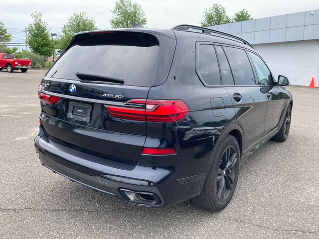 2020 BMW X7 photo 3 of 14