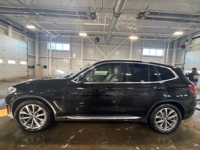 2019 BMW X3 photo 2 of 8