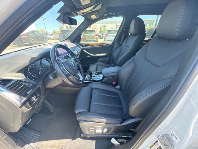 2021 BMW photo 18 of 22