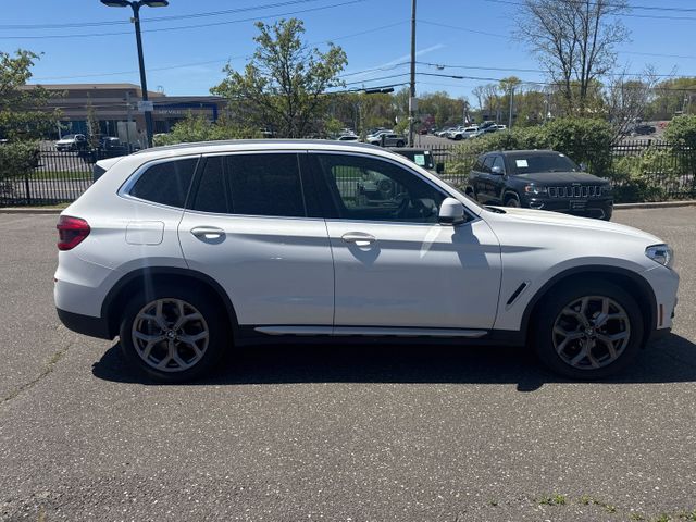 2021 BMW photo 9 of 22