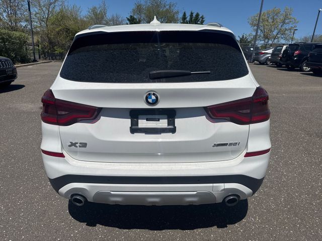 2021 BMW photo 6 of 22