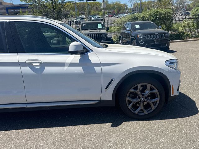 2021 BMW photo 11 of 22