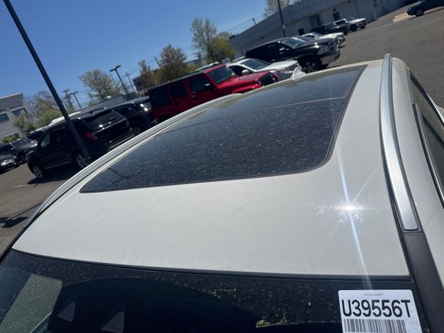 2021 BMW photo 15 of 22