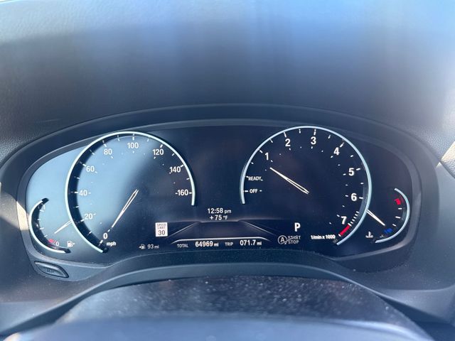 2021 BMW photo 19 of 22