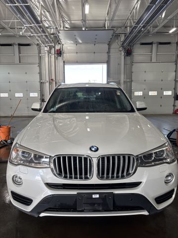 2017 BMW X3 photo 5 of 8