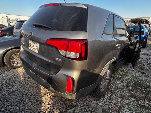 2015 KIA Sorento photo 4 of 4