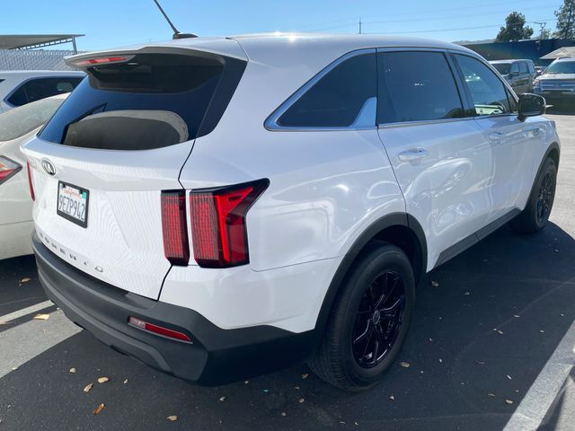 2021 KIA Sorento photo 11 of 20