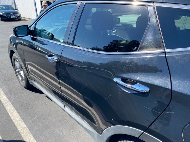 2017 HYUNDAI Santa Fe photo 7 of 20