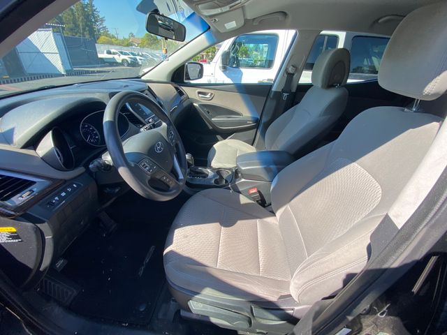2017 HYUNDAI Santa Fe photo 17 of 20