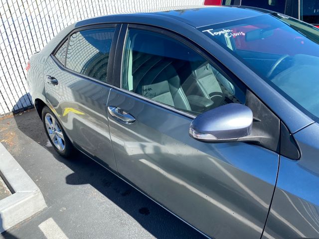 2015 Toyota Corolla photo 13 of 20