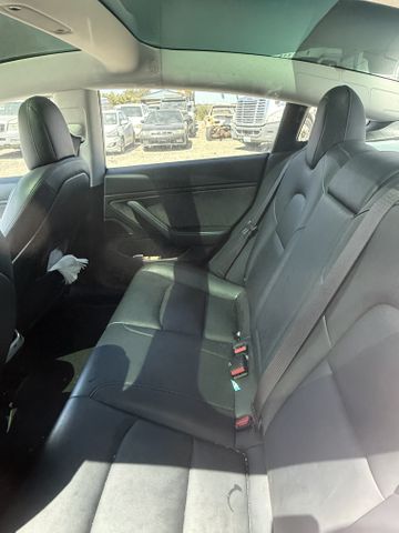 2018 TESLA Model 3 photo 6 of 7