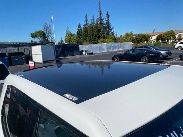 2023 Rivian R1T photo 11 of 18